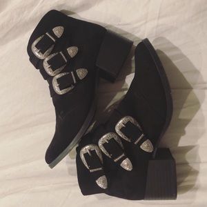 Like new black buckle booties